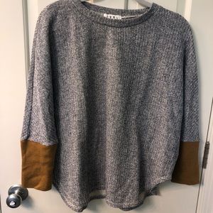 THML Longsleeve Colorblock Top